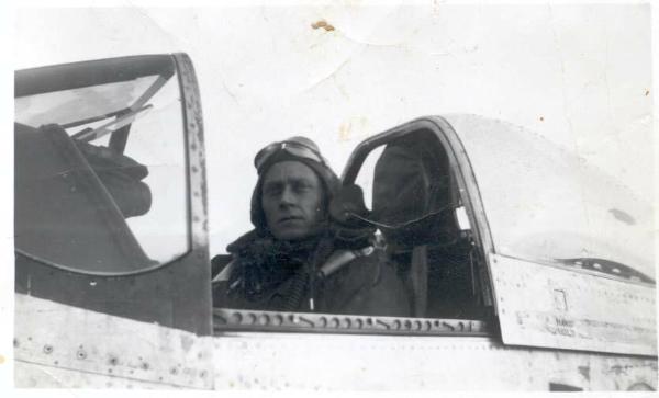Veteran Ralph Hamilton MACR for F/O Ralph E Hamilton